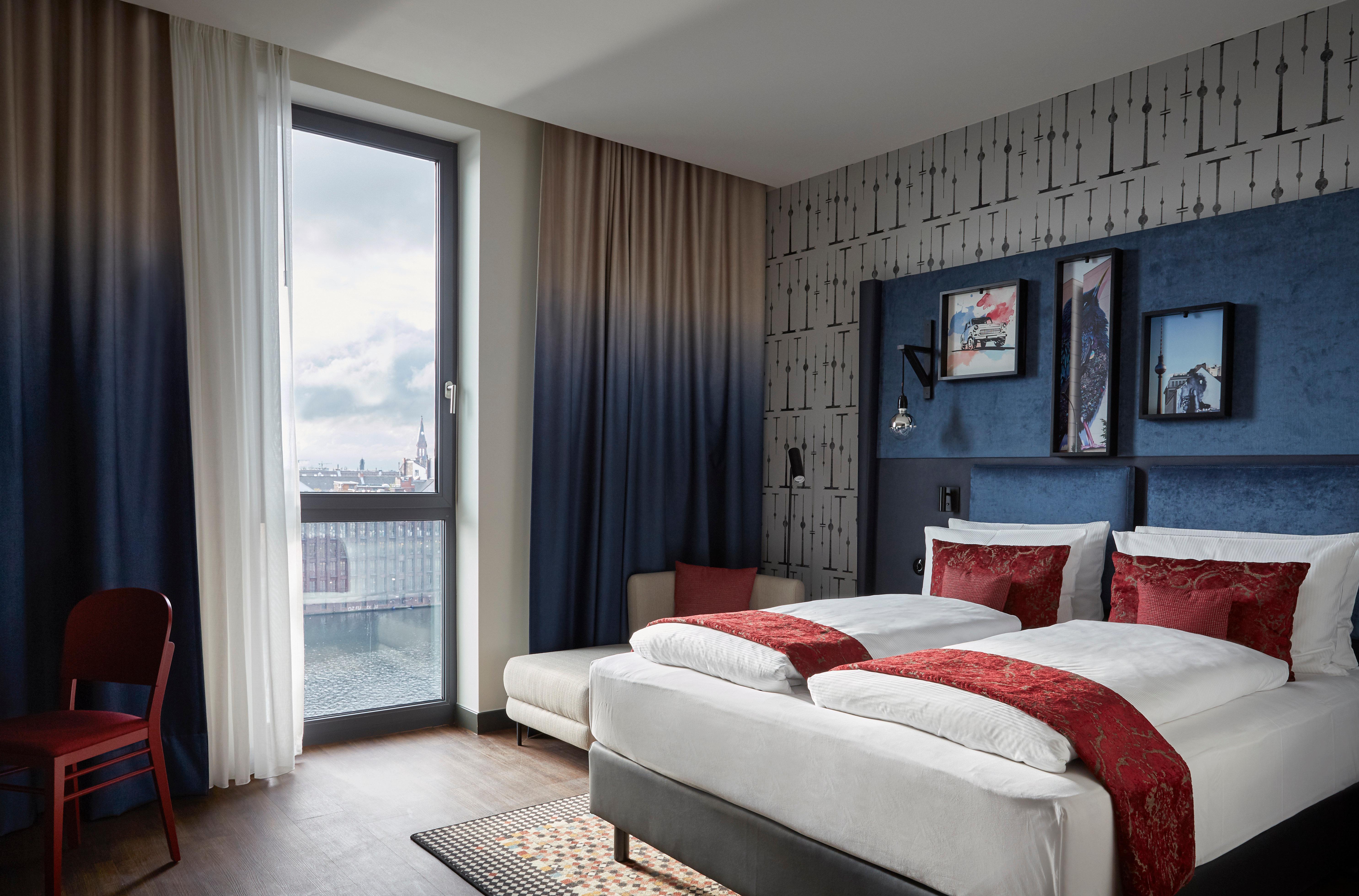 Hotel Indigo Berlin - East Side Gallery — Fotos 1